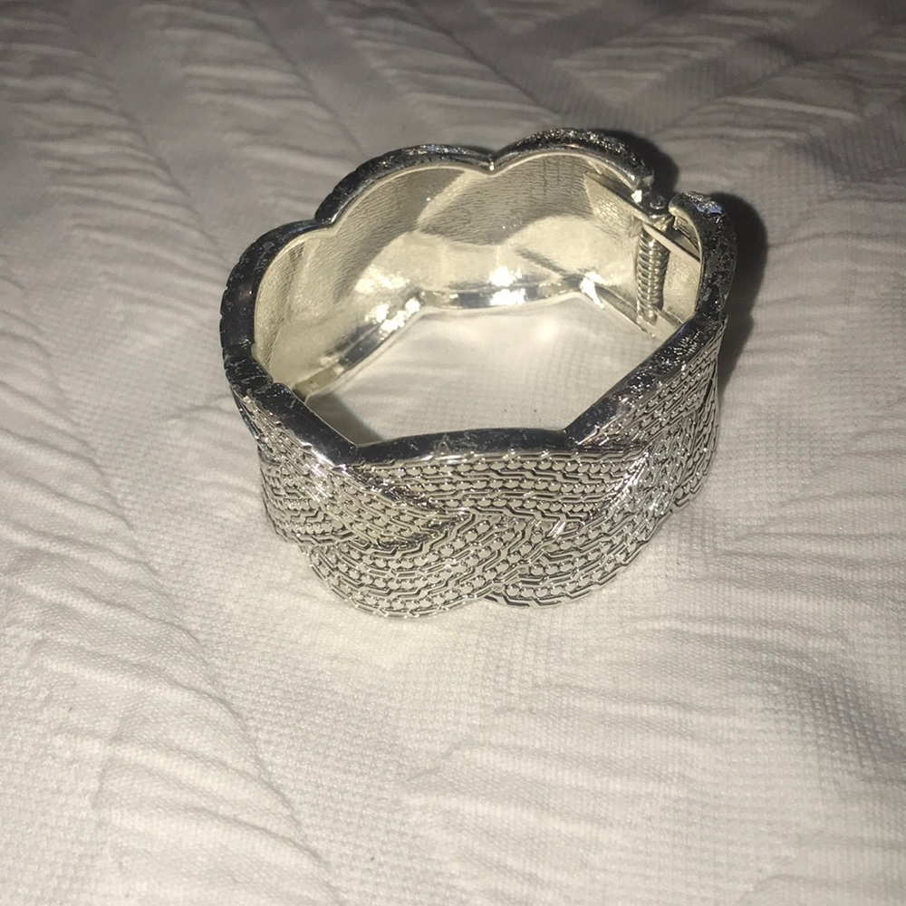 Gorgeous silver cuff - never worn
